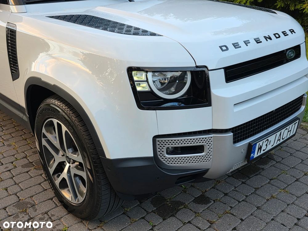Land Rover Defender - 3