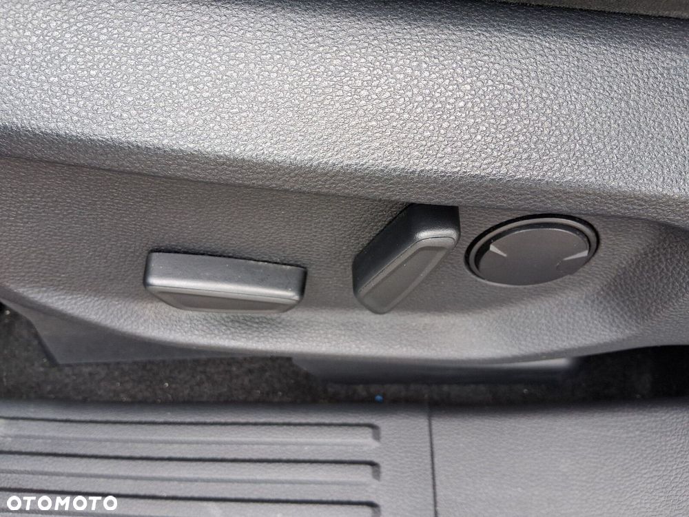 Volkswagen Amarok 3.0 V6 Tdi 240 km - 20