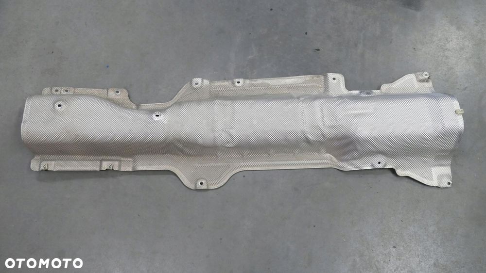 bmw f44 izolacja osłona termiczna wydechu 7436582 - 1