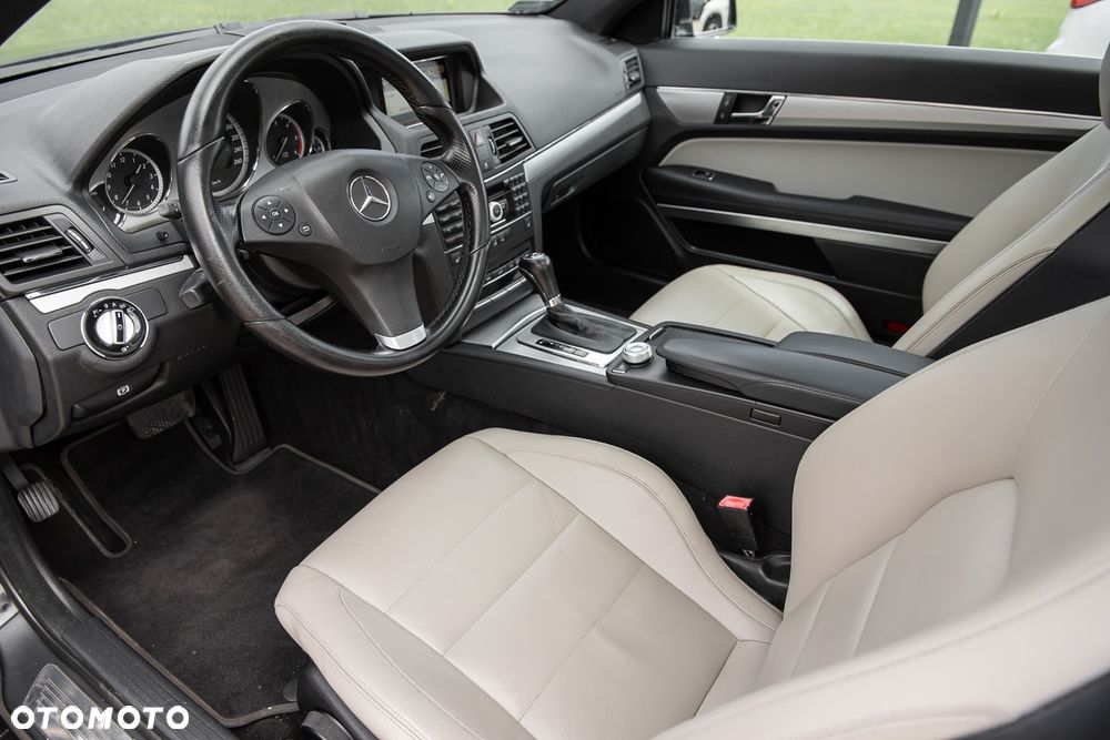 Mercedes-Benz Klasa C 300 e 4Matic 9G-TRONIC Edition Avantgarde - 38