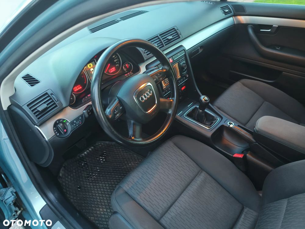 Audi A4 Avant - 26