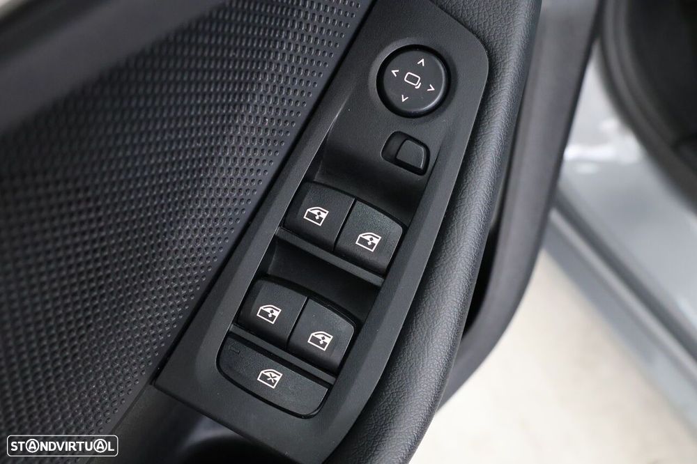BMW 116 i Advantage - 11