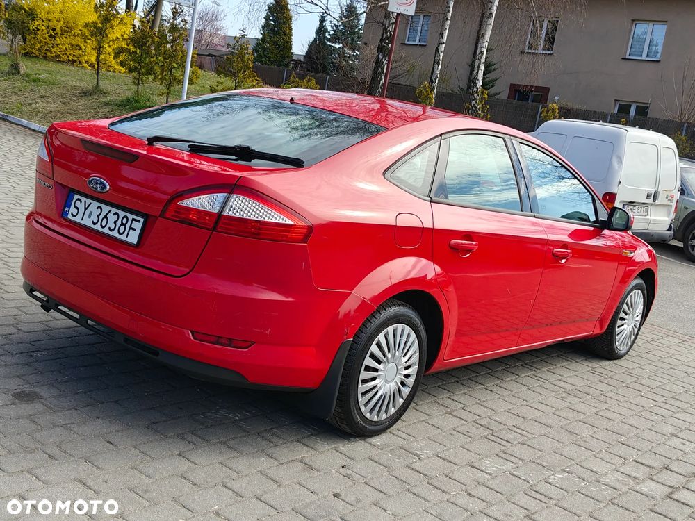 Ford Mondeo 2.0 Ghia X - 9