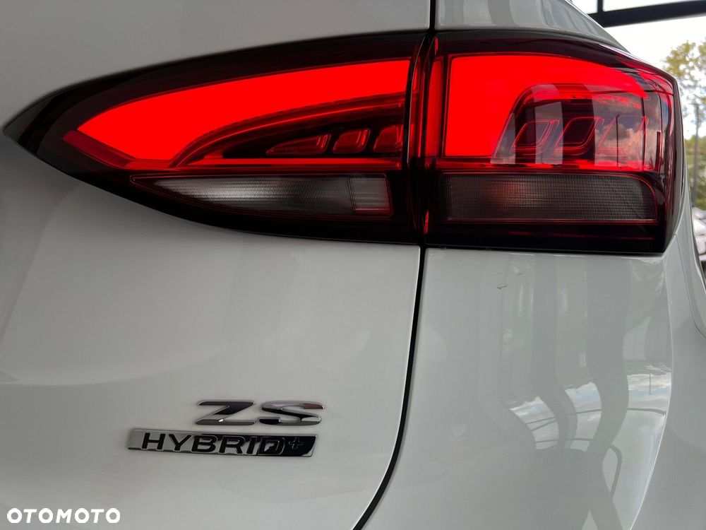MG ZS Hybrid+ - 32