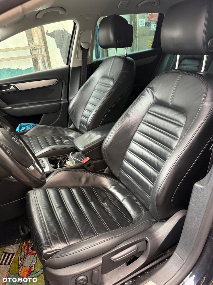 Volkswagen Passat 1.6 TDI Comfortline - 12