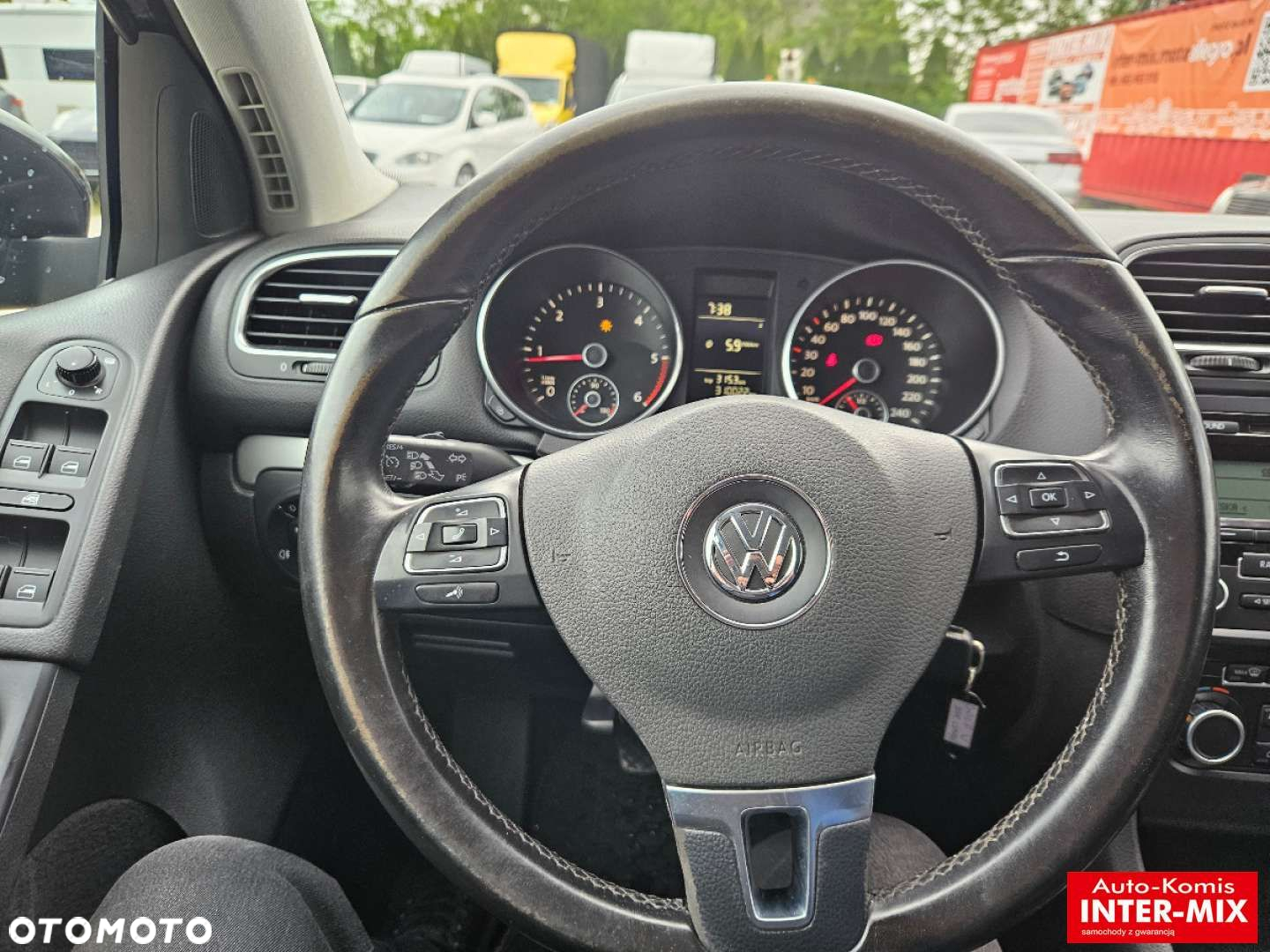 Volkswagen Golf - 25