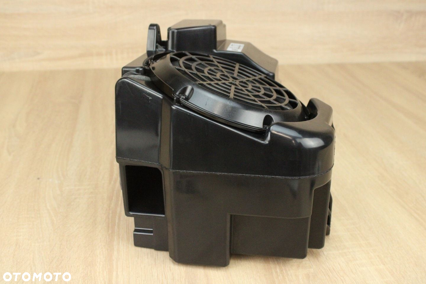 ORYGINALNY GŁOŚNIK SUBWOOFER BOSE AUDI A7 C7 LIFT 4G8035382 32km - 3