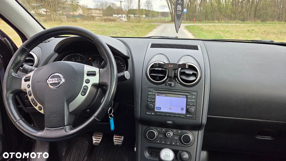 Nissan Qashqai 1.6 DCi TEKNA - 18