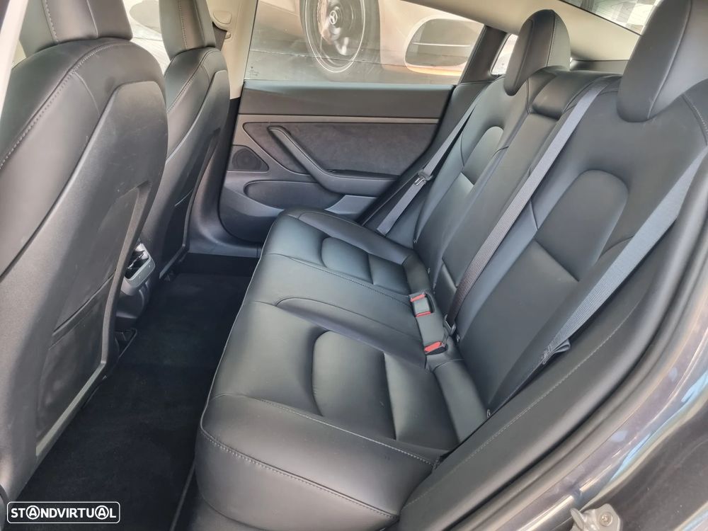 Tesla Model 3 Standard Range Plus RWD - 6