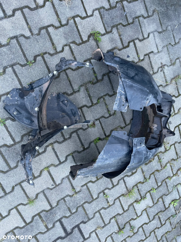 Audi A4 B9 8W nadkole przód prawe lewe dwie części