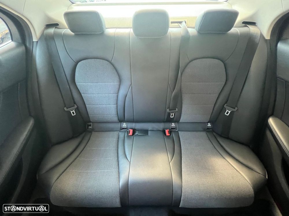 Mercedes-Benz C 300 BlueTEC Hybrid Avantgarde - 17