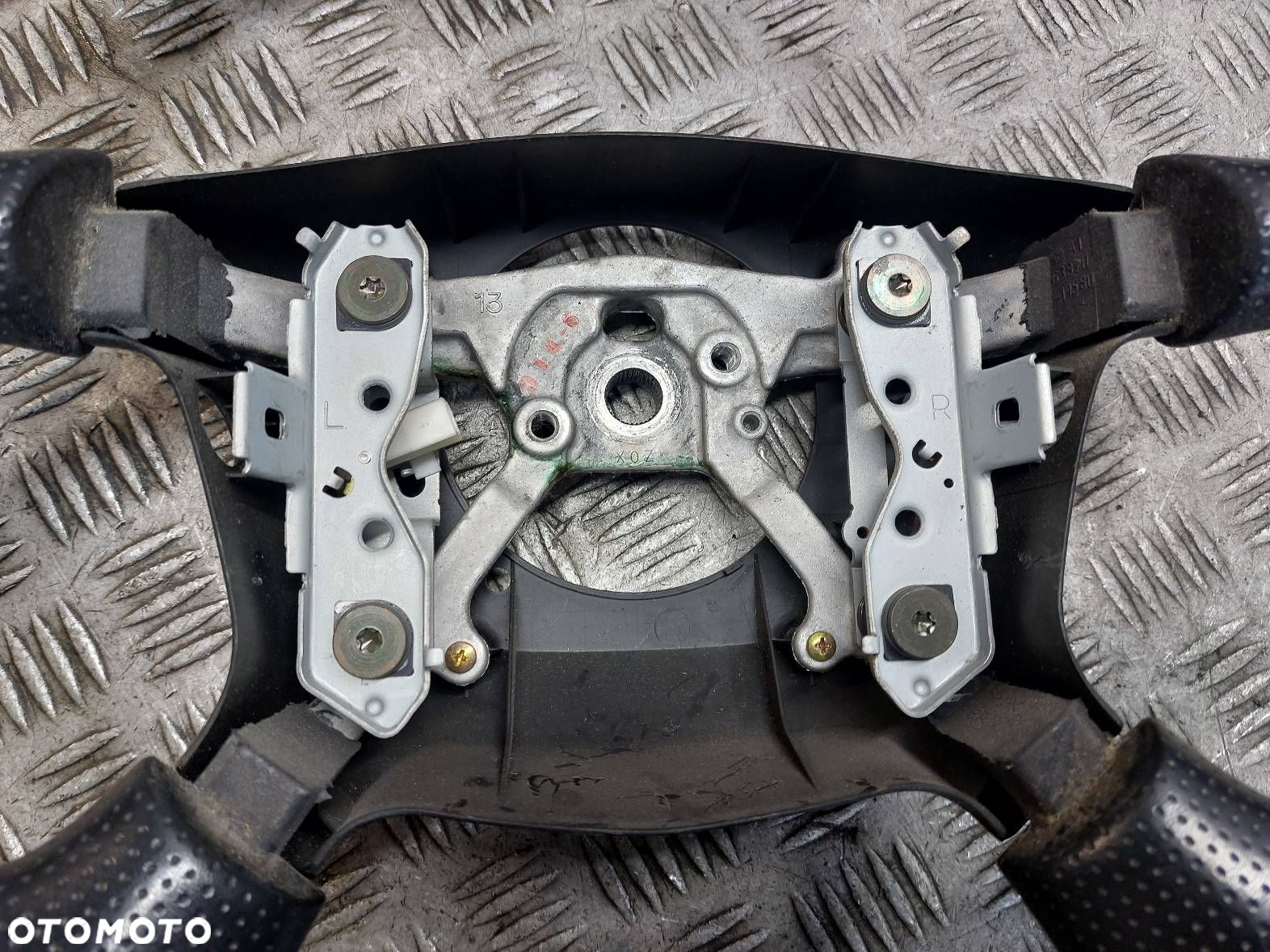 KIEROWNICA + PODUSZKA MAZDA DEMIO I LIFT LC6357K00 - 6