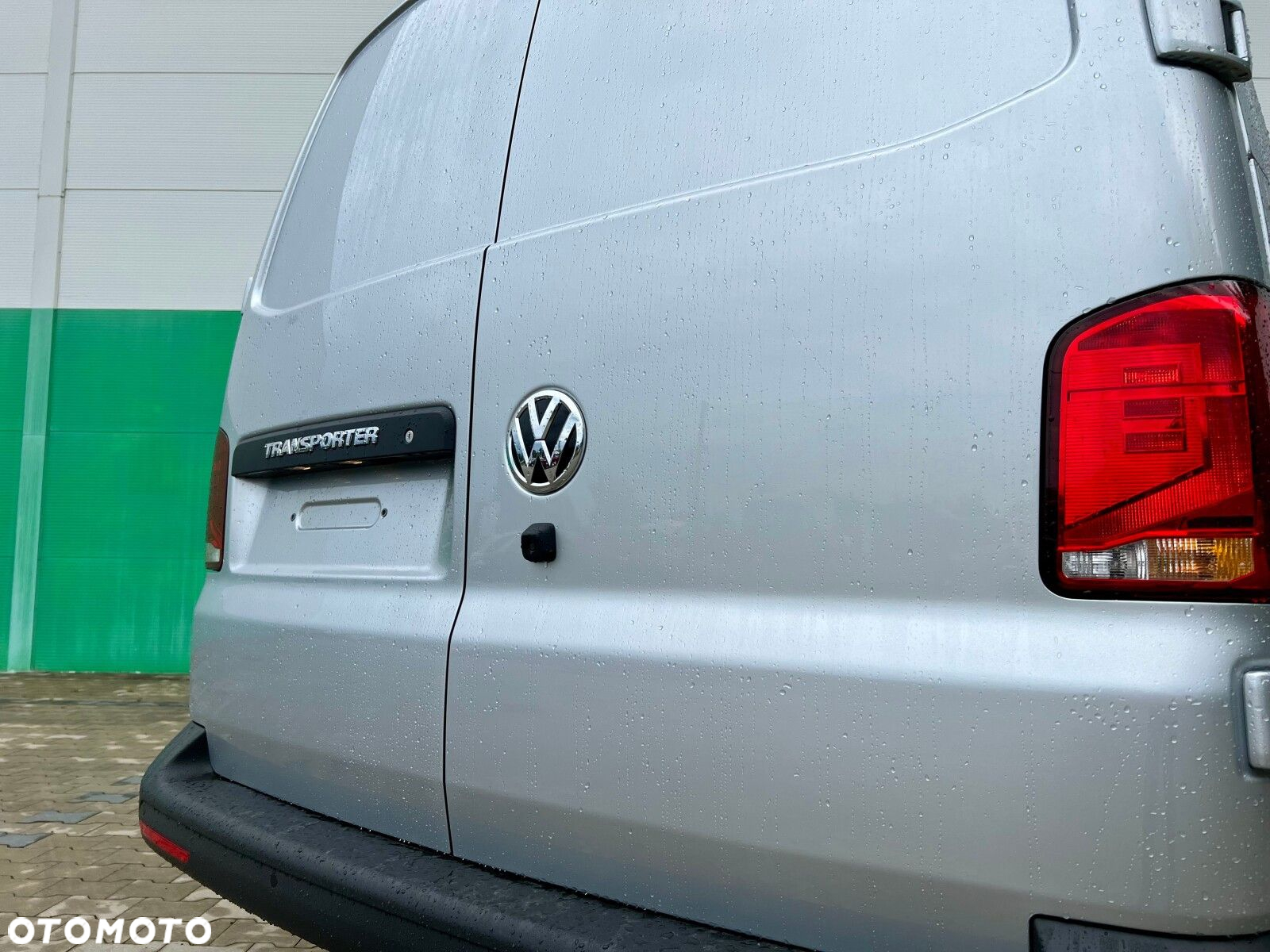 Volkswagen Transporter Transporter 6.1 Furgon silnik: 2,0 l TDI SCR 110 kW / skrzynia biegów: 6-biegowa manualna rozstaw osi: 3400 mm - 10