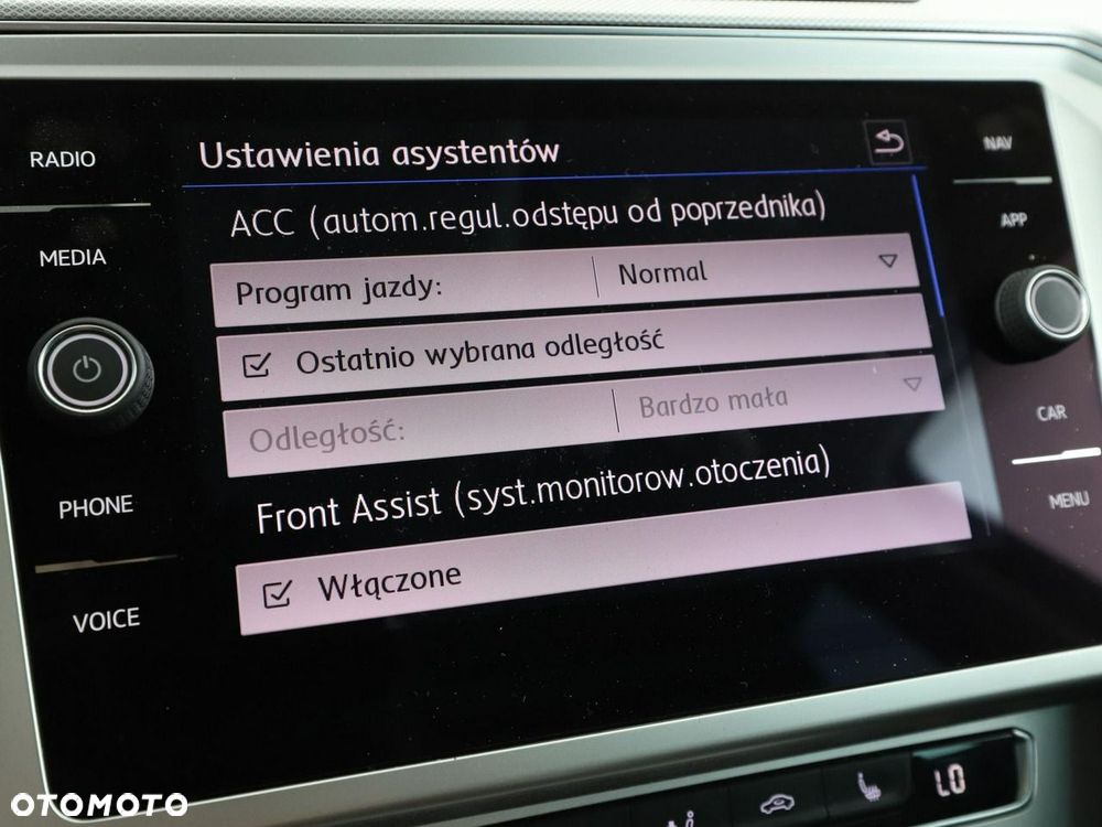 Volkswagen Passat - 27
