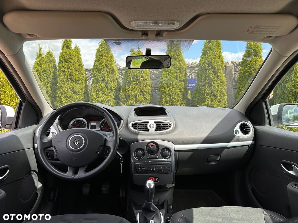 Renault Clio 1.5 dCi Luxe Dynamique - 19