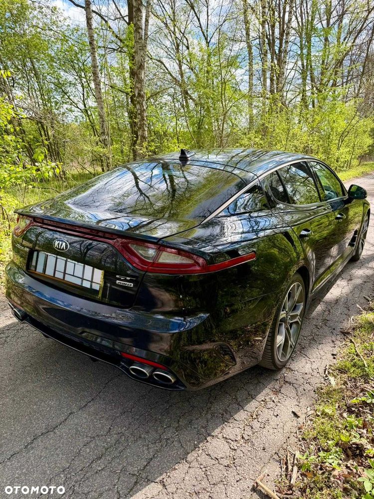 Kia Stinger - 2