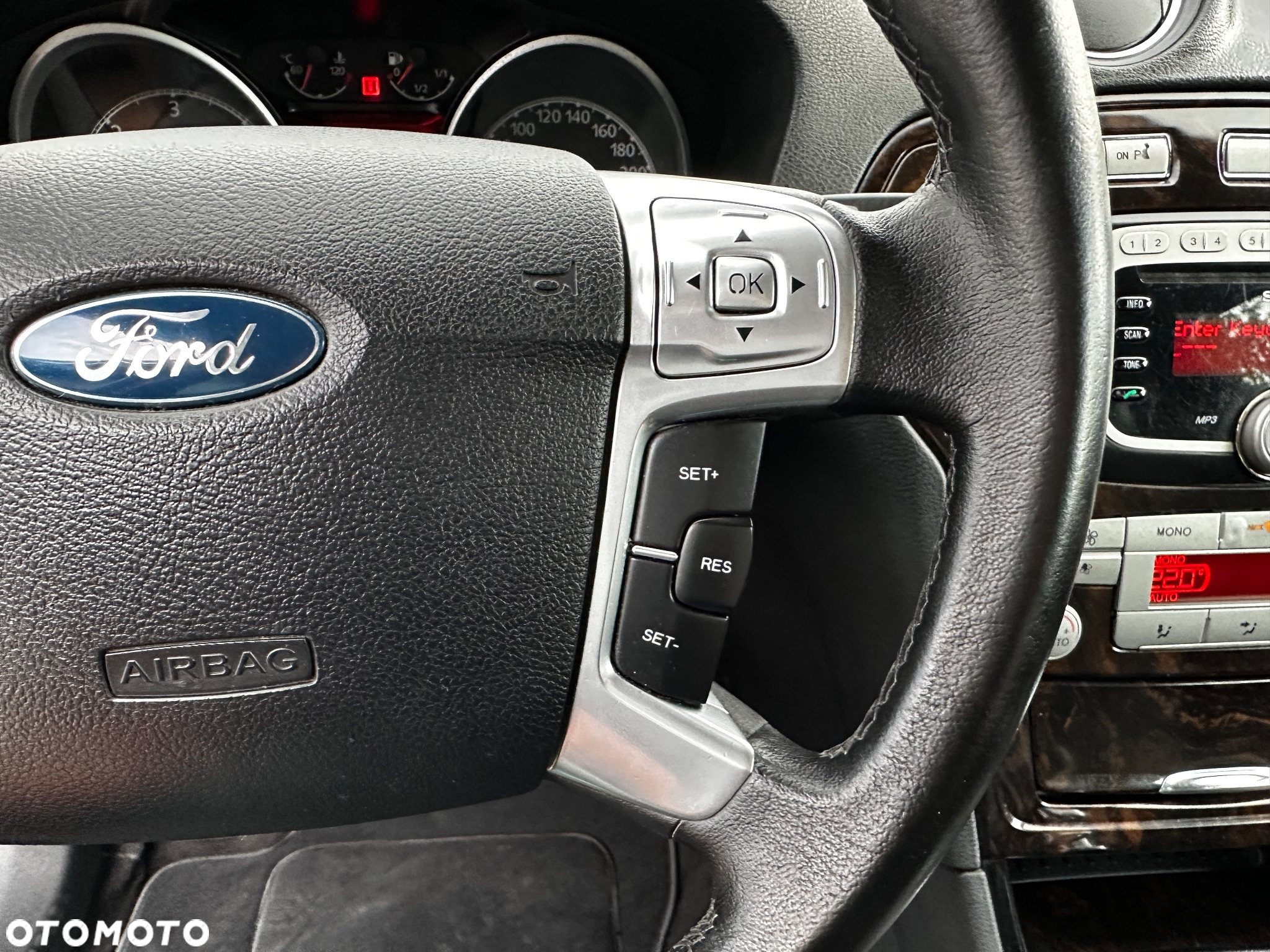 Ford Mondeo 1.8 TDCi Ghia - 33