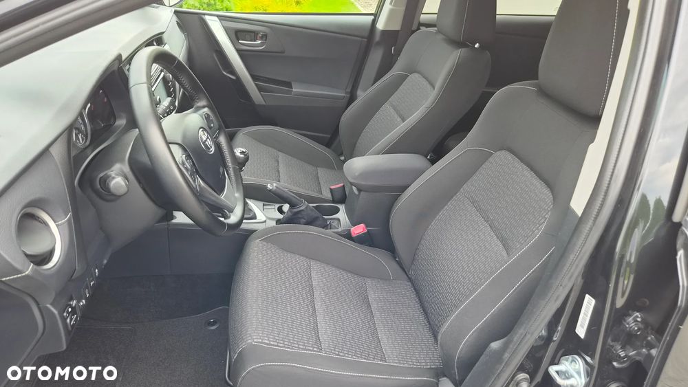 Toyota Auris 1.6 Valvematic Edition - 20