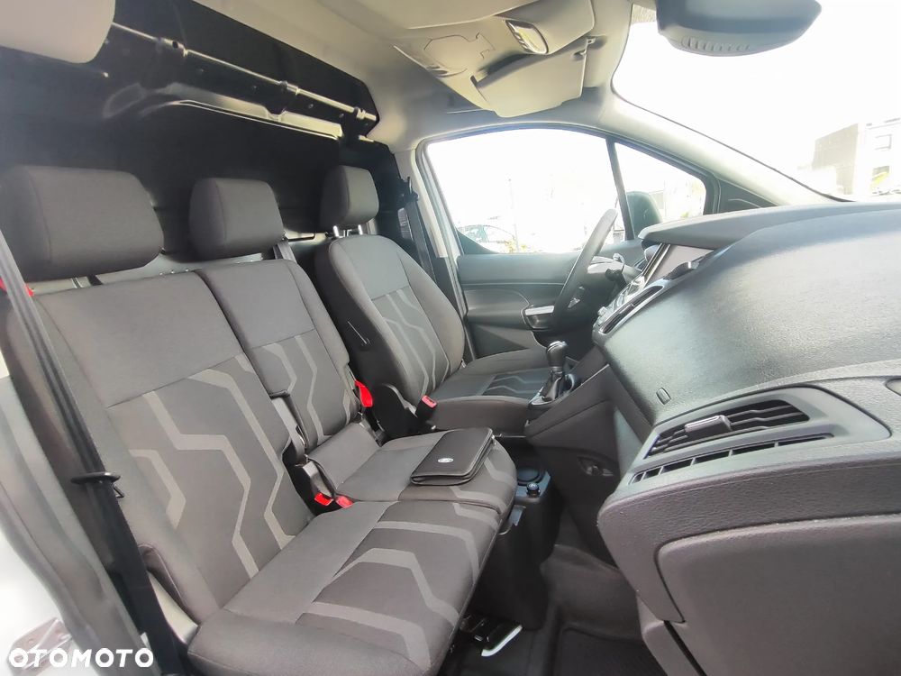 Ford Transit Connect - 15