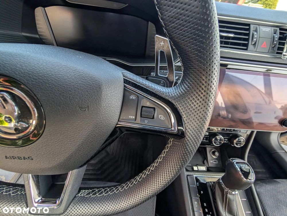 Skoda Superb 2.0 TSI DSG Sportline - 5