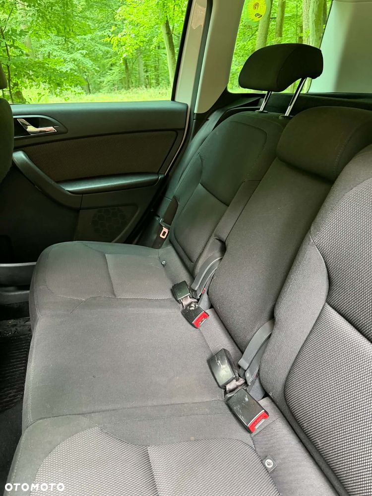 Skoda Yeti 2.0 TDI DSG 4x4 Ambition - 10