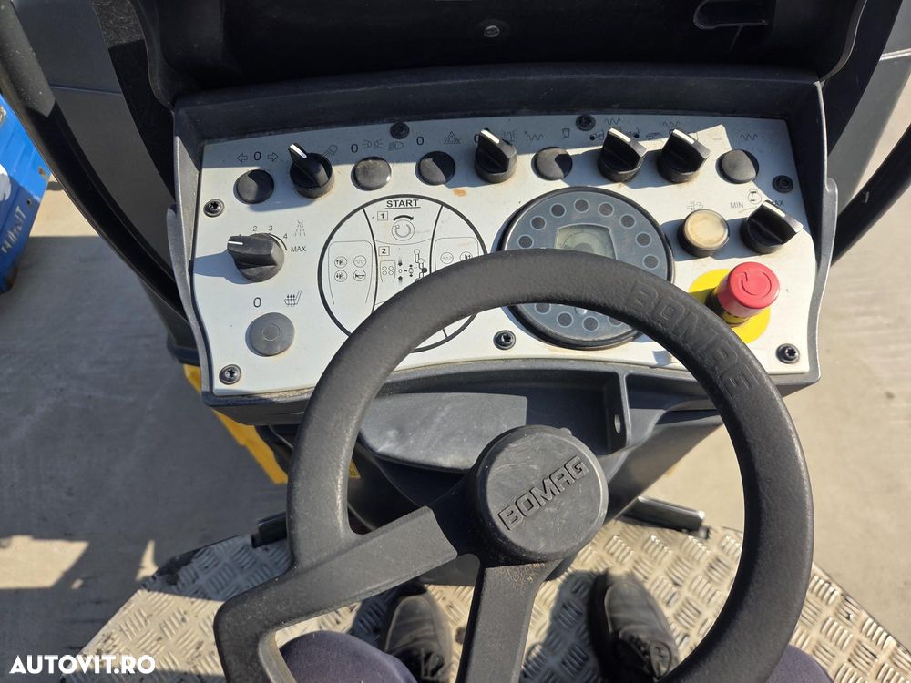 Bomag BW136, 2021, 836h, Masa operationala 5,5 tone, latime tambur 1,4m, motor Kubota 50CP, CE, Lung 2,8m, inalt 2,7m, produs si rulat in GERMANIA, posibilitate leasing 4 ani-PROMOTIE 29.900 EUR+Tva - 23