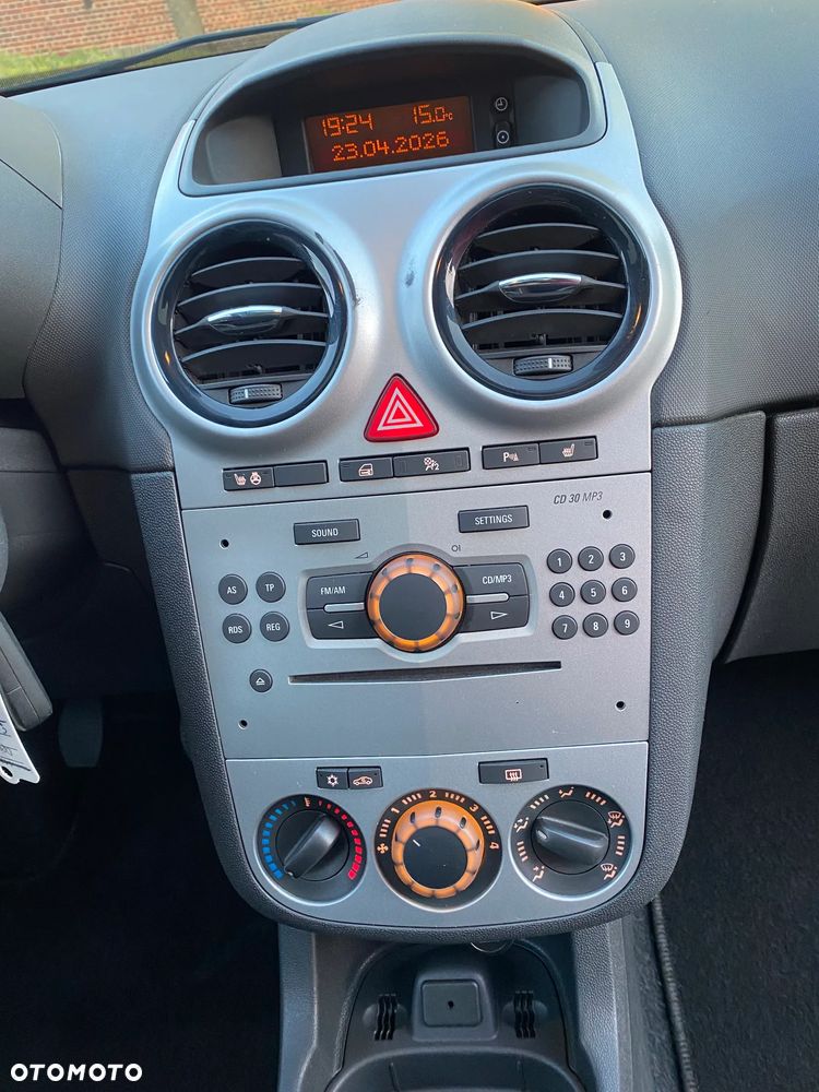 Opel Corsa 1.4 16V Satellite - 23