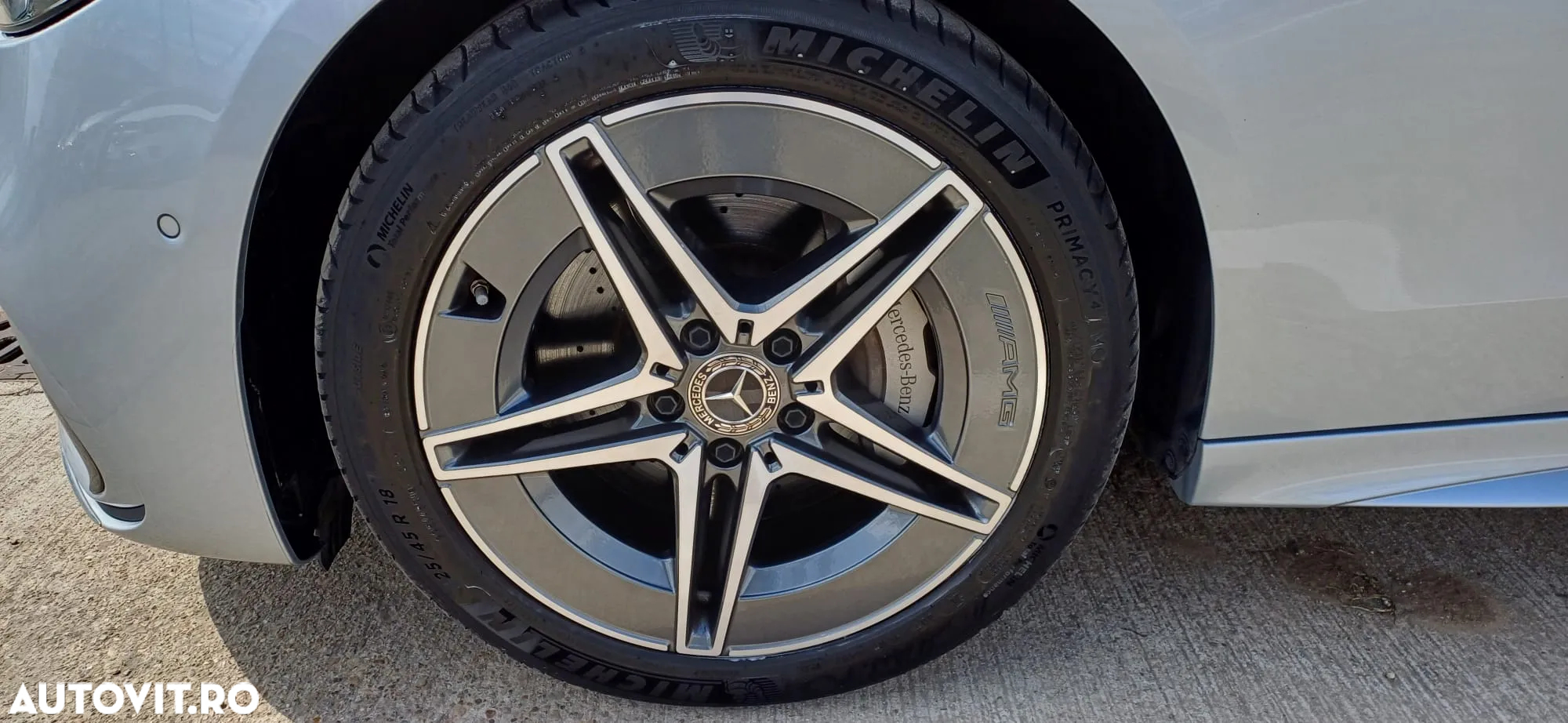 Mercedes-Benz C 300 e 9G-TRONIC AMG Line - 27