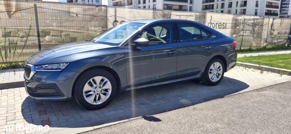 Skoda Octavia 2.0 TDI AMBITION DSG - 1