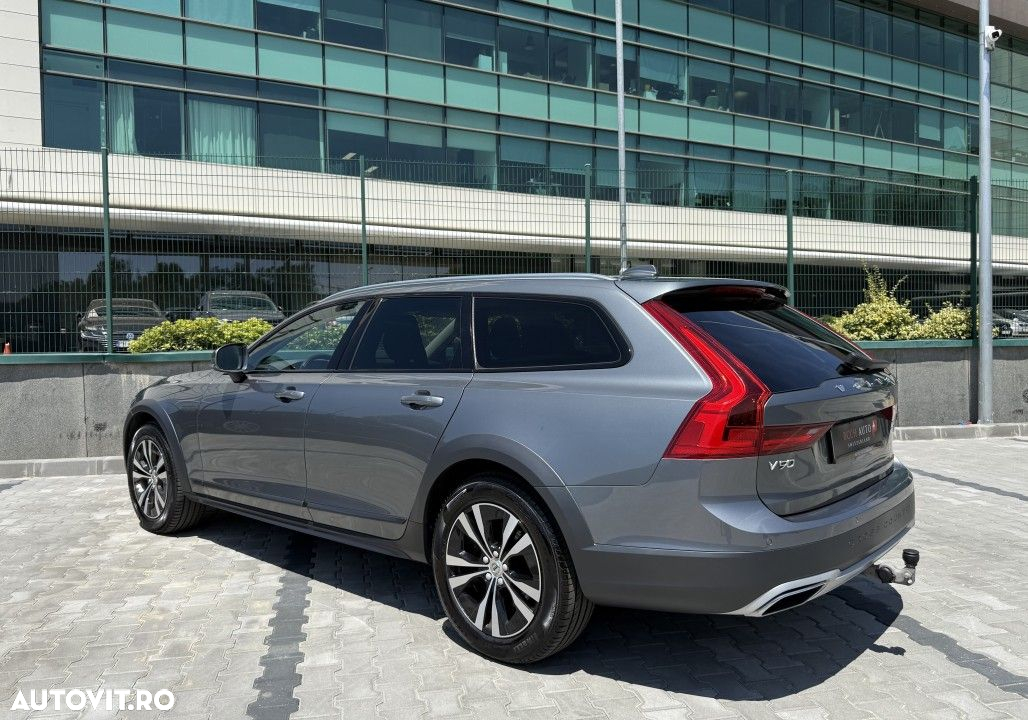 Volvo V90 Cross Country D4 AWD Geartronic - 6