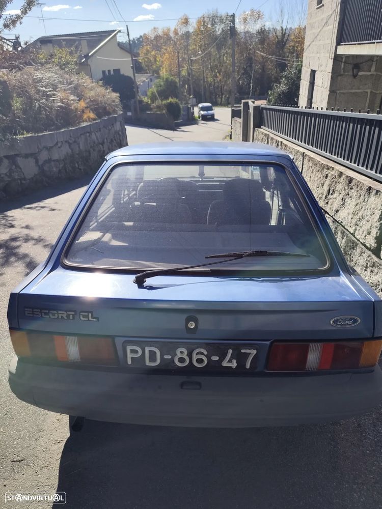Ford Escort 1.1 CL - 2