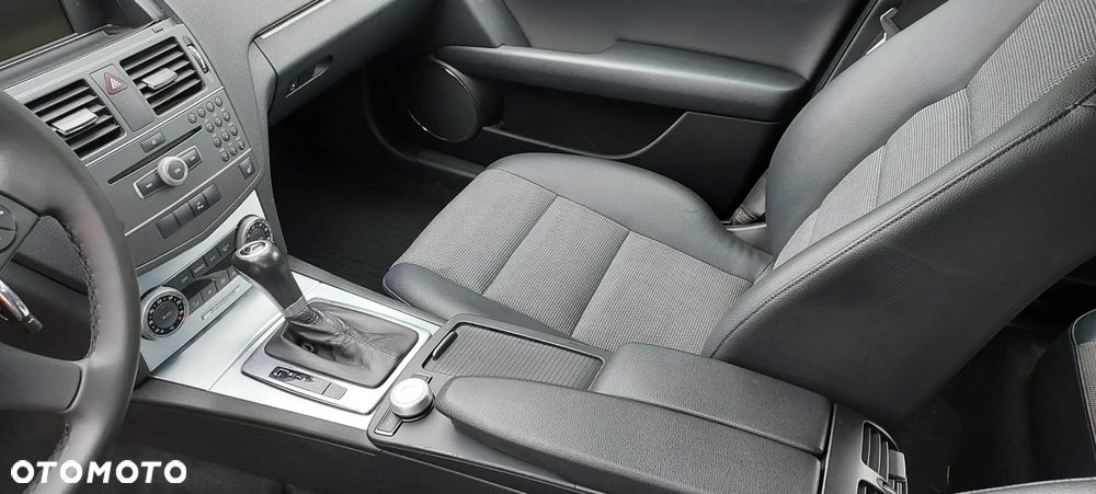 Mercedes-Benz Klasa C - 31