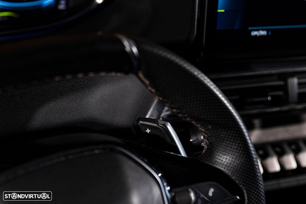 Peugeot 3008 1.6 Hybrid GT e-EAT8 - 21