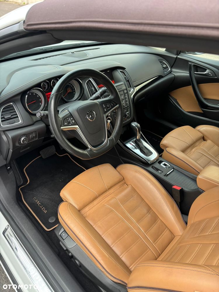 Opel Cascada 1.6 T Cosmo - 12