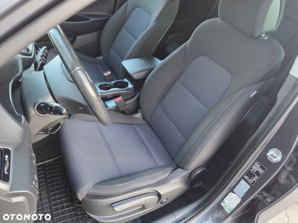 Hyundai Tucson blue 1.7 CRDi 2WD DCT Advantage - 31