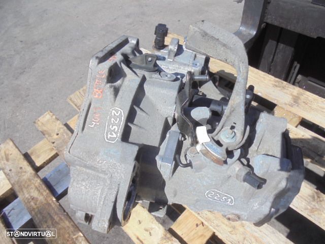 Caixa Velocidades FCH VW NEW BEETLE 1 CABRIOLET 1Y FASE 1 2004 1.6I 102CV 2P VERDE GASOLINA 5 VELOCIDADES - 2