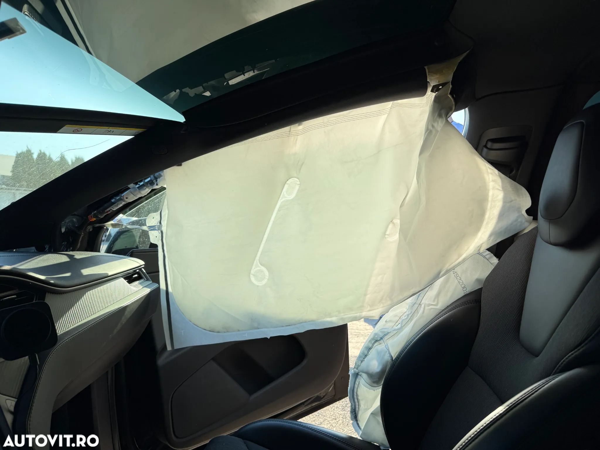 Tesla Model X - 17