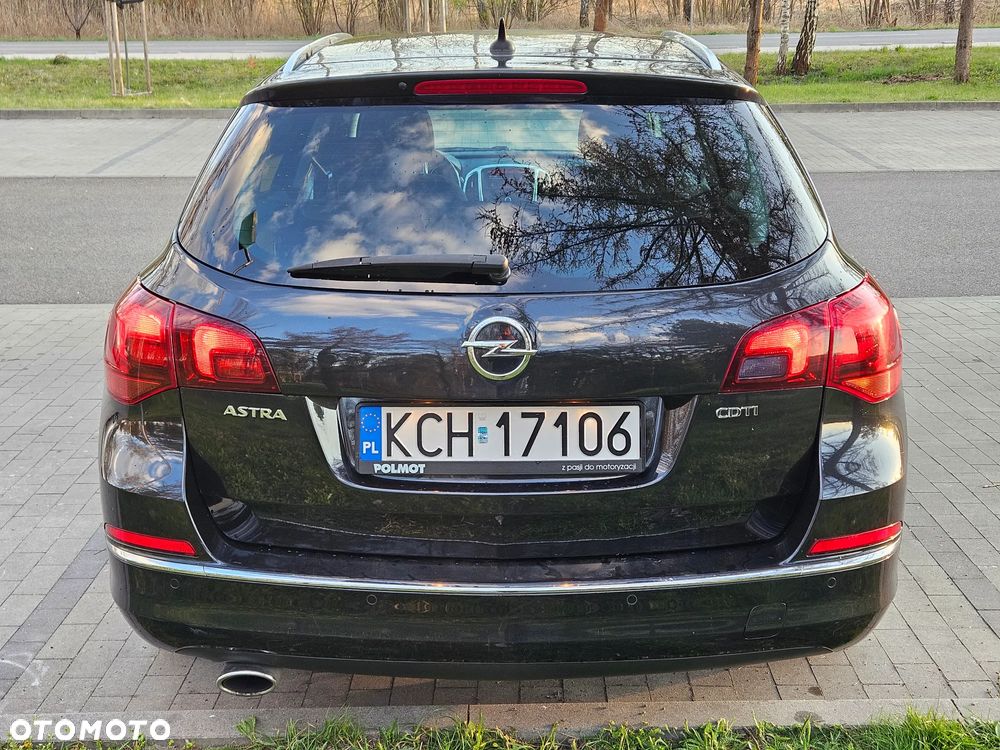 Opel Astra 2.0 CDTI Cosmo - 8