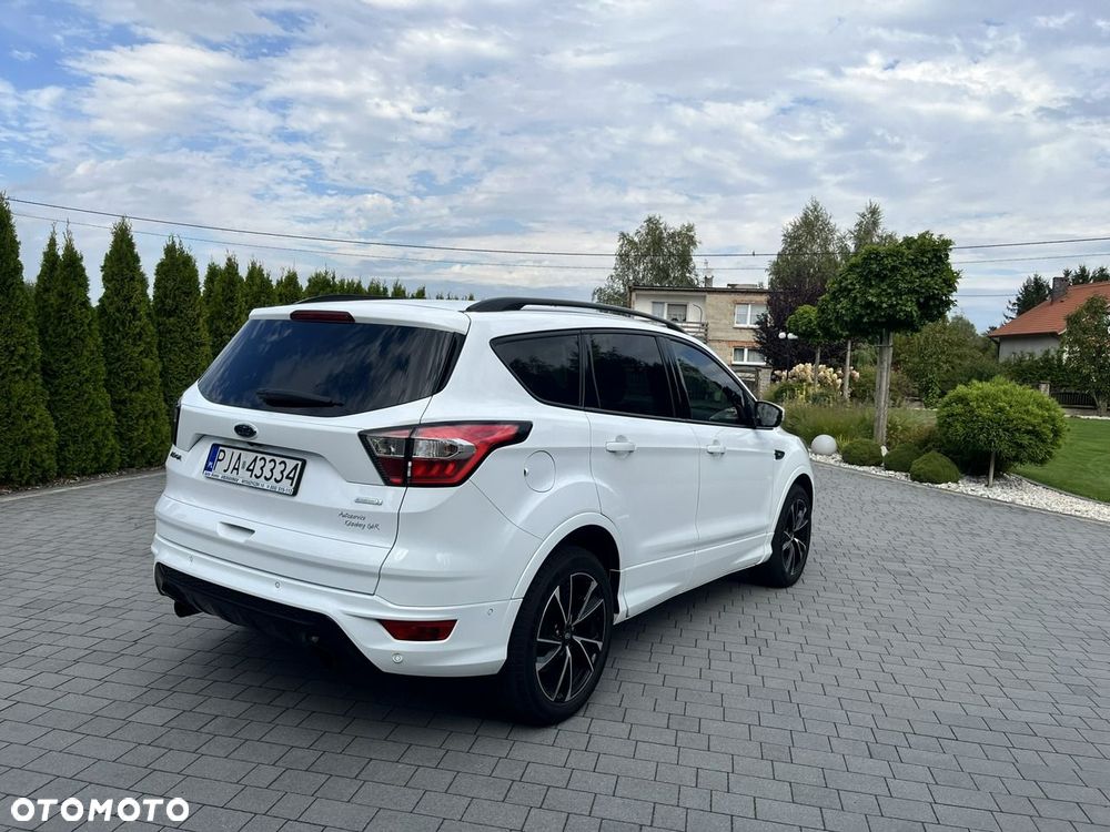 Ford Kuga 1.5 EcoBoost 2x4 ST-Line - 6