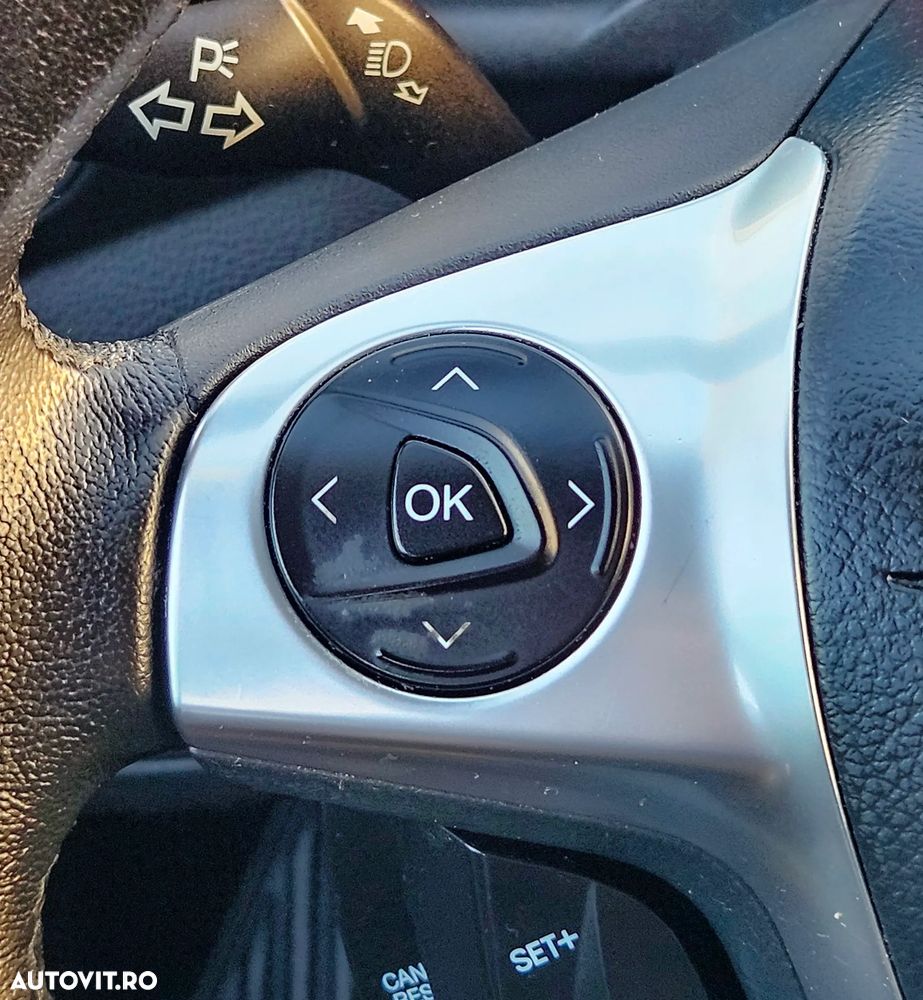 Ford Kuga - 20