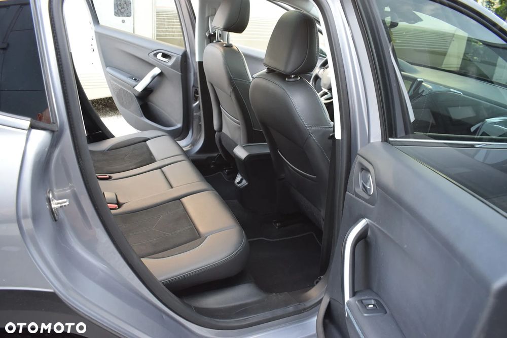 Peugeot 2008 1.2 Pure Tech GPF Crossway S&S EAT6 - 9