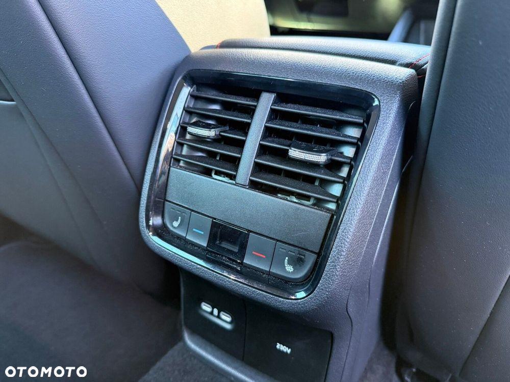 Skoda Octavia 2.0 TSI RS DSG - 34