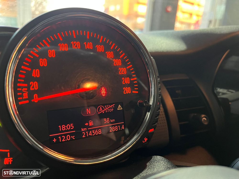 MINI 5 Portas Cooper D Seven Chili - 33