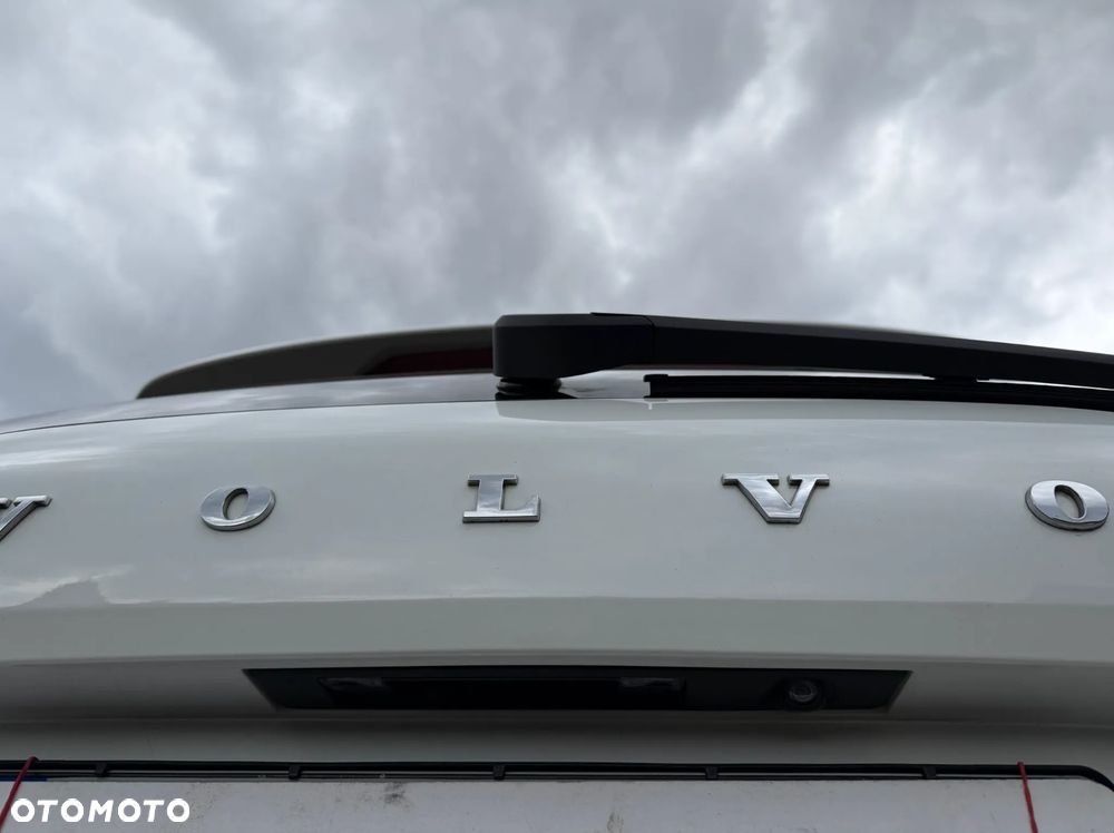 Volvo XC 60 T5 AWD Geartronic RDesign - 18