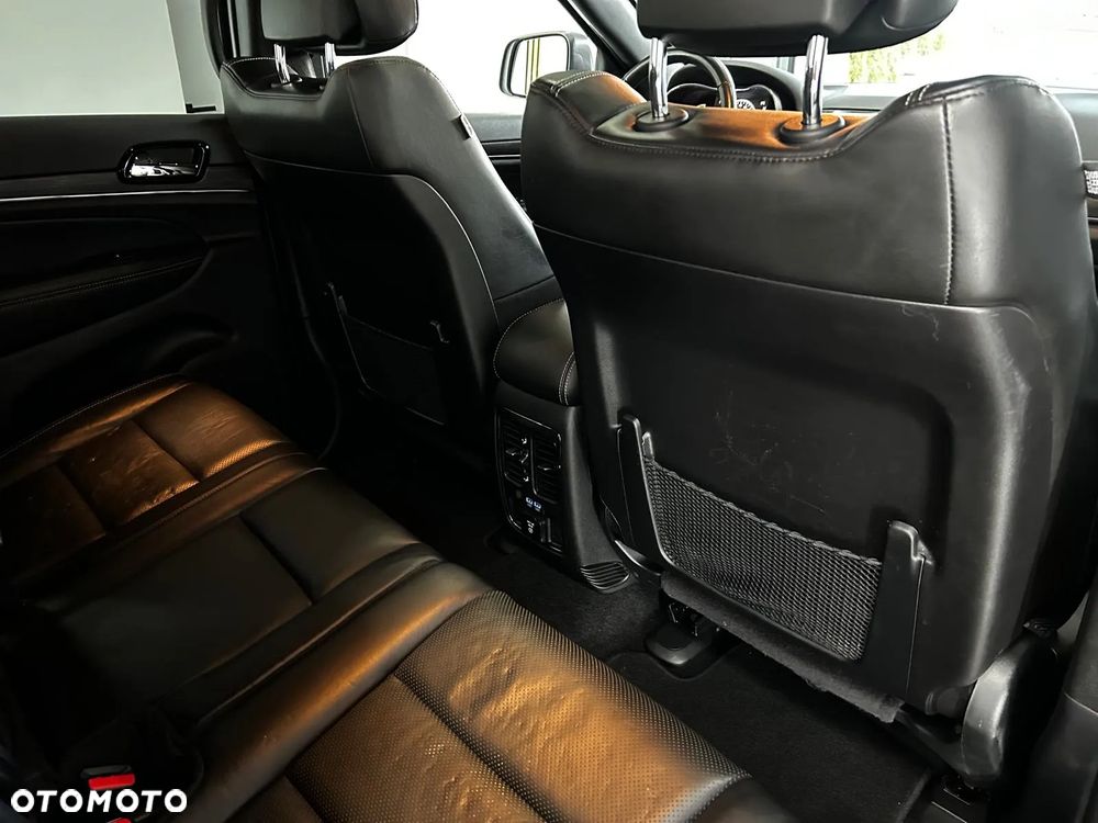Jeep Grand Cherokee - 13