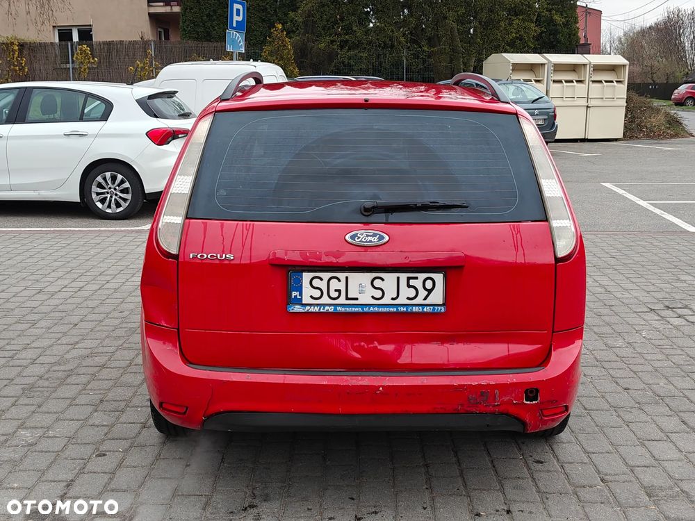 Ford Focus 1.4 16V Style - 10
