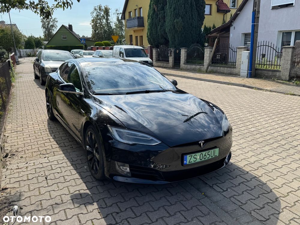 Tesla Model S 2016 photo 2