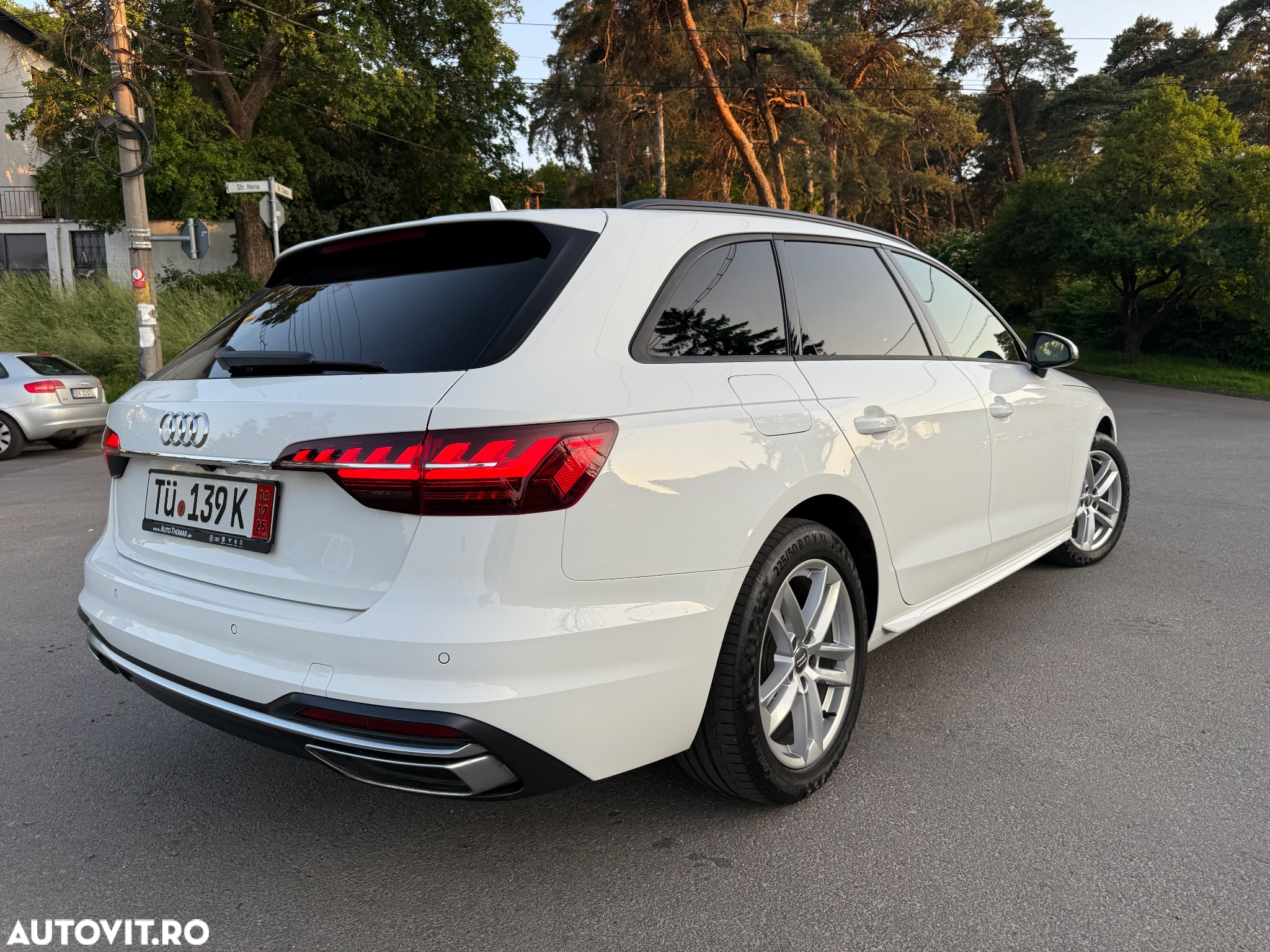 Audi A4 Avant 35 TDI S tronic S line - 33