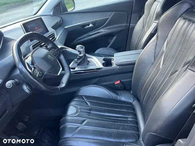 Peugeot 3008 1.2 PureTech Allure - 15