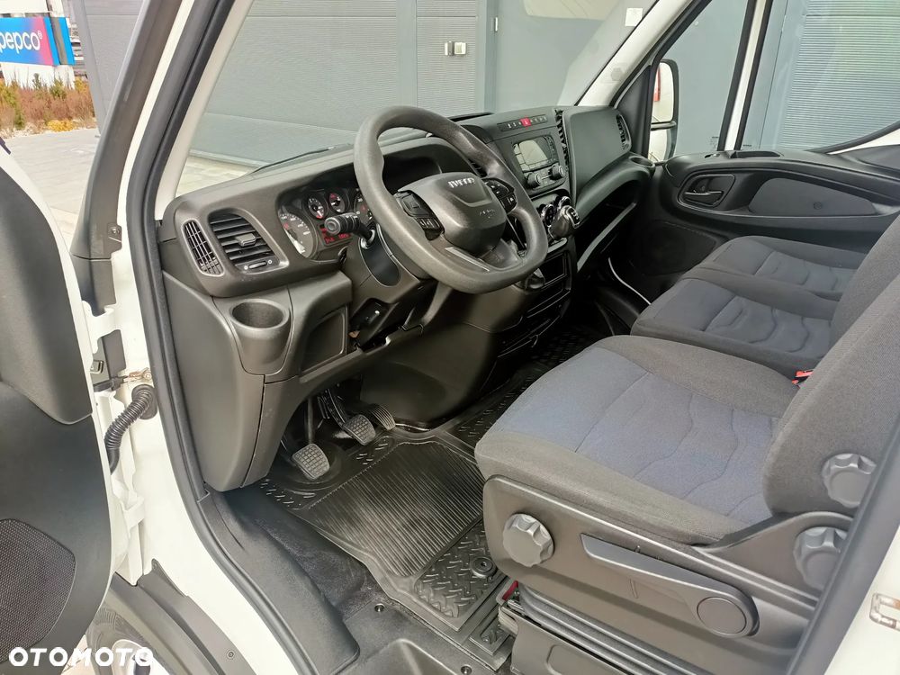Iveco 35C16 POWER 160KM KONTENER WINDA 750Kg - 26